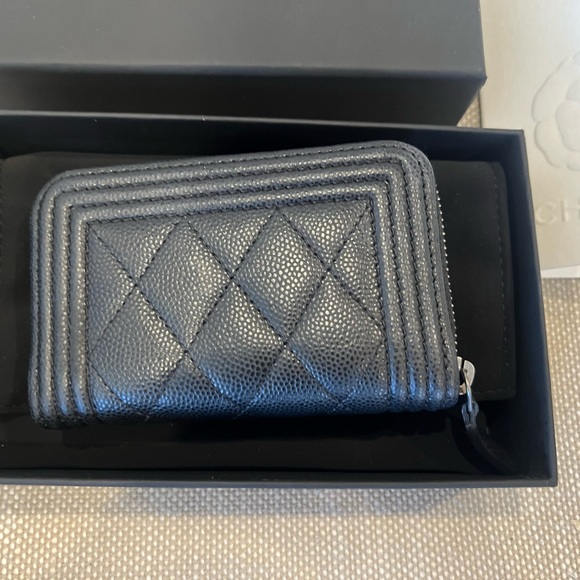 (SOLD) Chanel O-Porte Monnaie cards holder - Picture 4 of 7